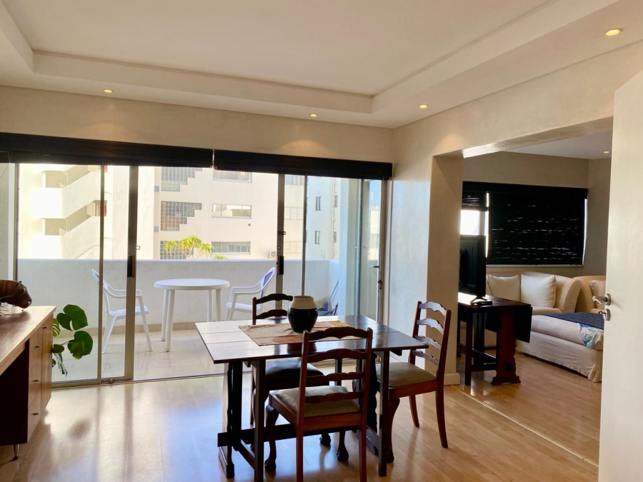 To Let 2 Bedroom Property for Rent in Sea Point Western Cape